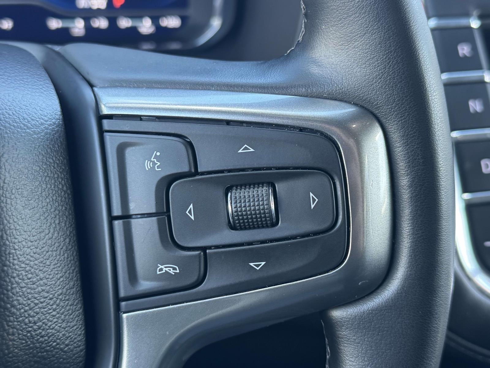 2024 Chevrolet Suburban 4WD LT