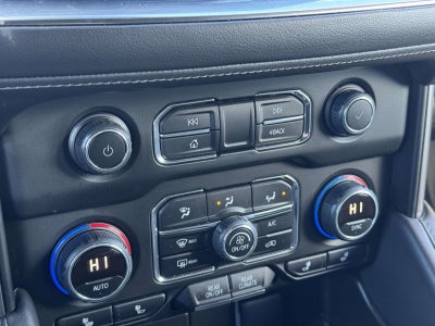 2024 Chevrolet Suburban 4WD LT