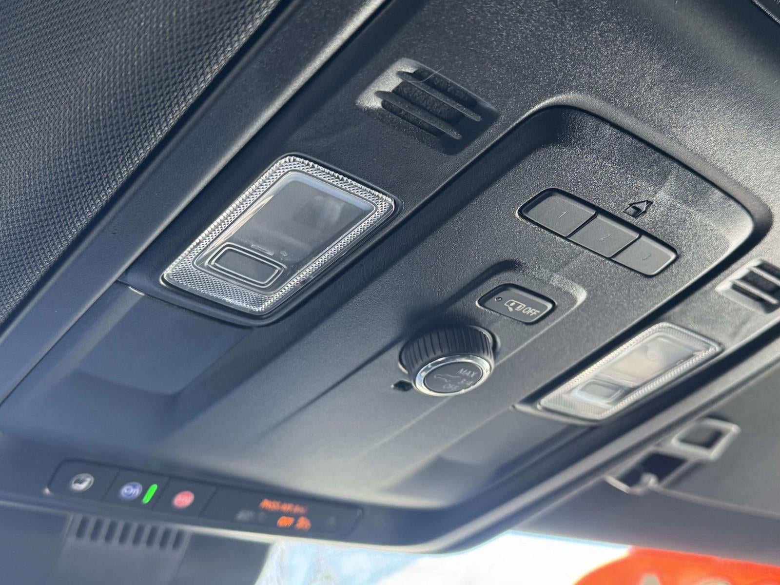 2024 Chevrolet Suburban 4WD LT