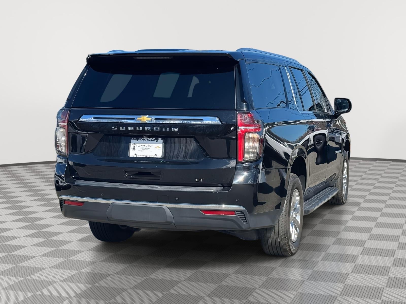 2024 Chevrolet Suburban 4WD LT