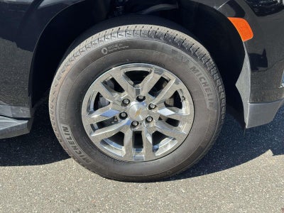 2024 Chevrolet Suburban 4WD LT