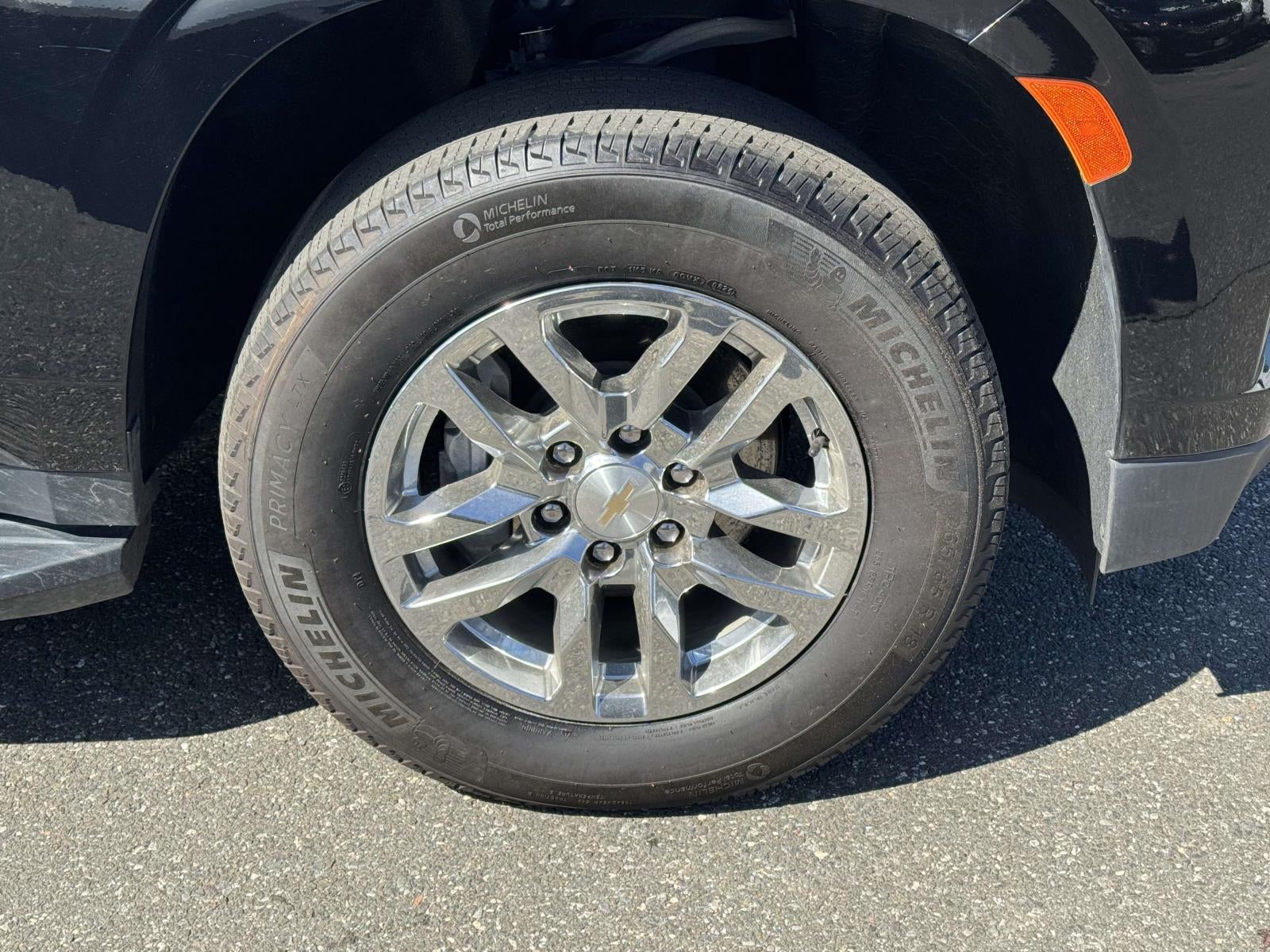 2024 Chevrolet Suburban 4WD LT