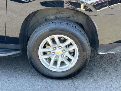 2024 Chevrolet Suburban 4WD LT