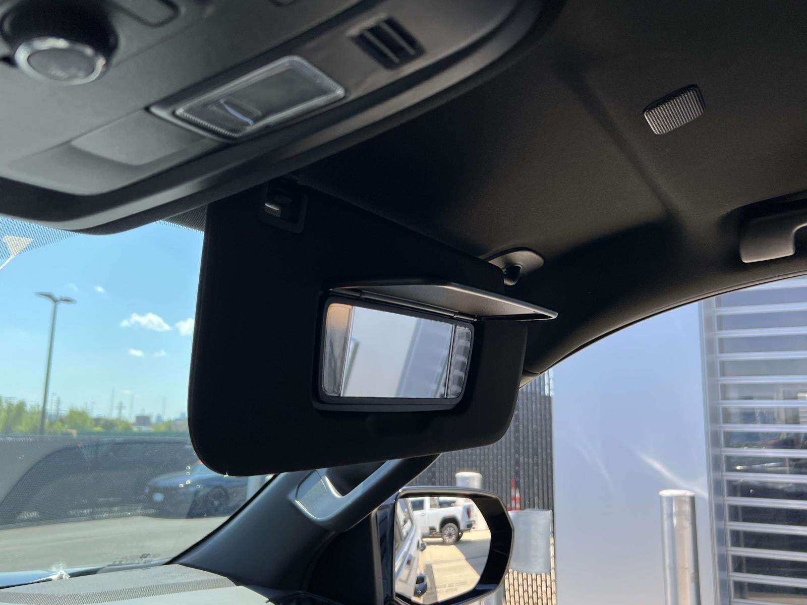 2024 Chevrolet Suburban 4WD LT