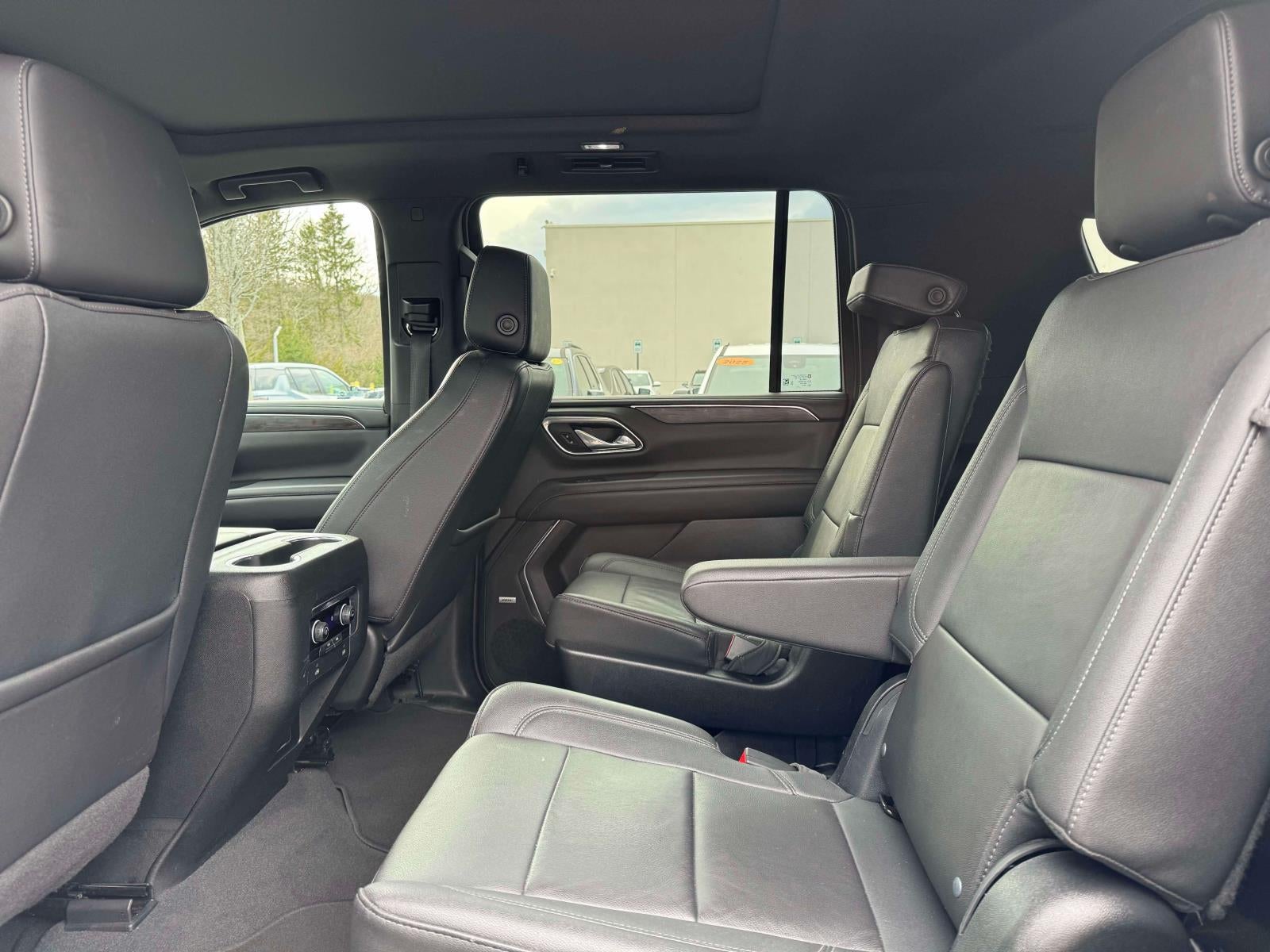 2023 Chevrolet Suburban 4WD Z71