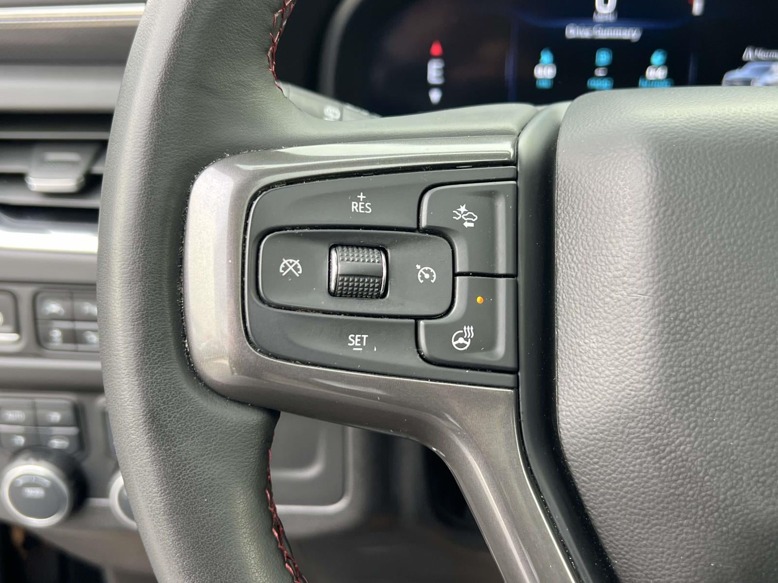 2024 Chevrolet Suburban 4WD RST