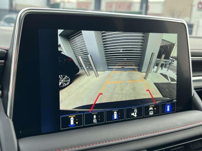 2024 Chevrolet Suburban 4WD RST