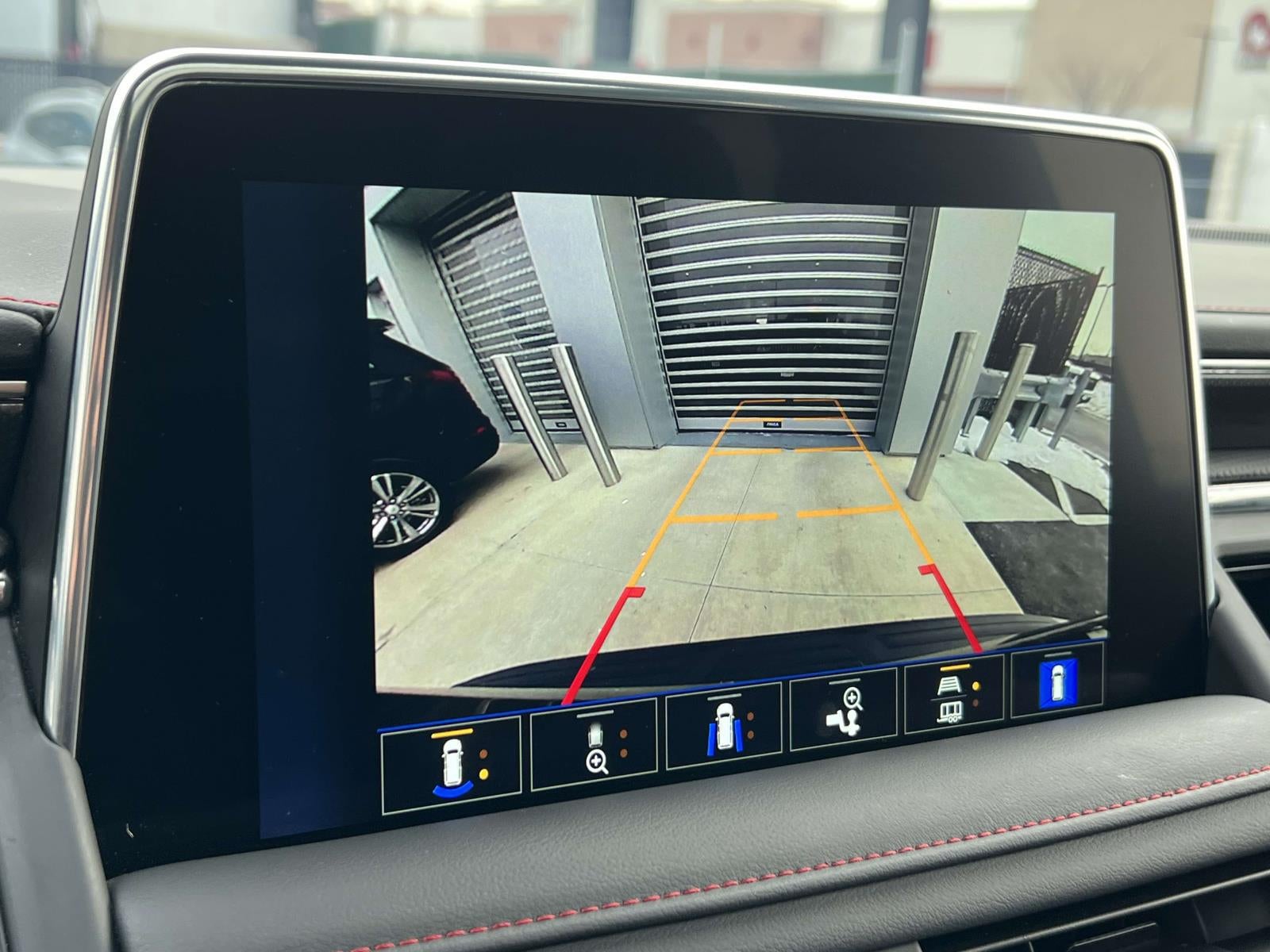 2024 Chevrolet Suburban 4WD RST