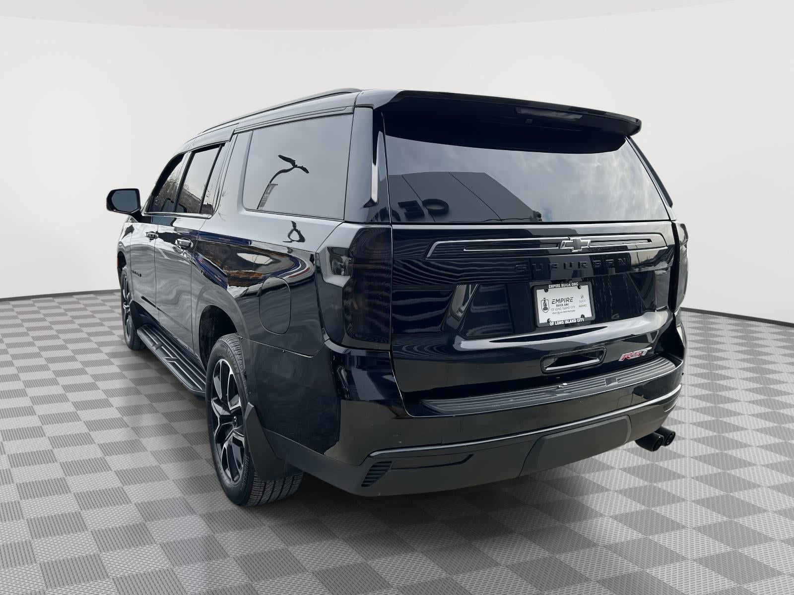 2024 Chevrolet Suburban 4WD RST