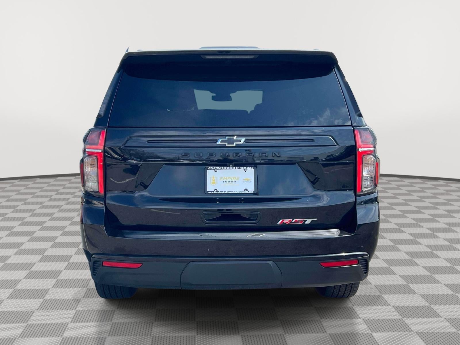 2023 Chevrolet Suburban 4WD RST