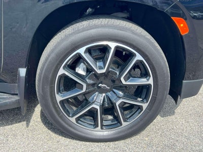 2023 Chevrolet Suburban 4WD RST