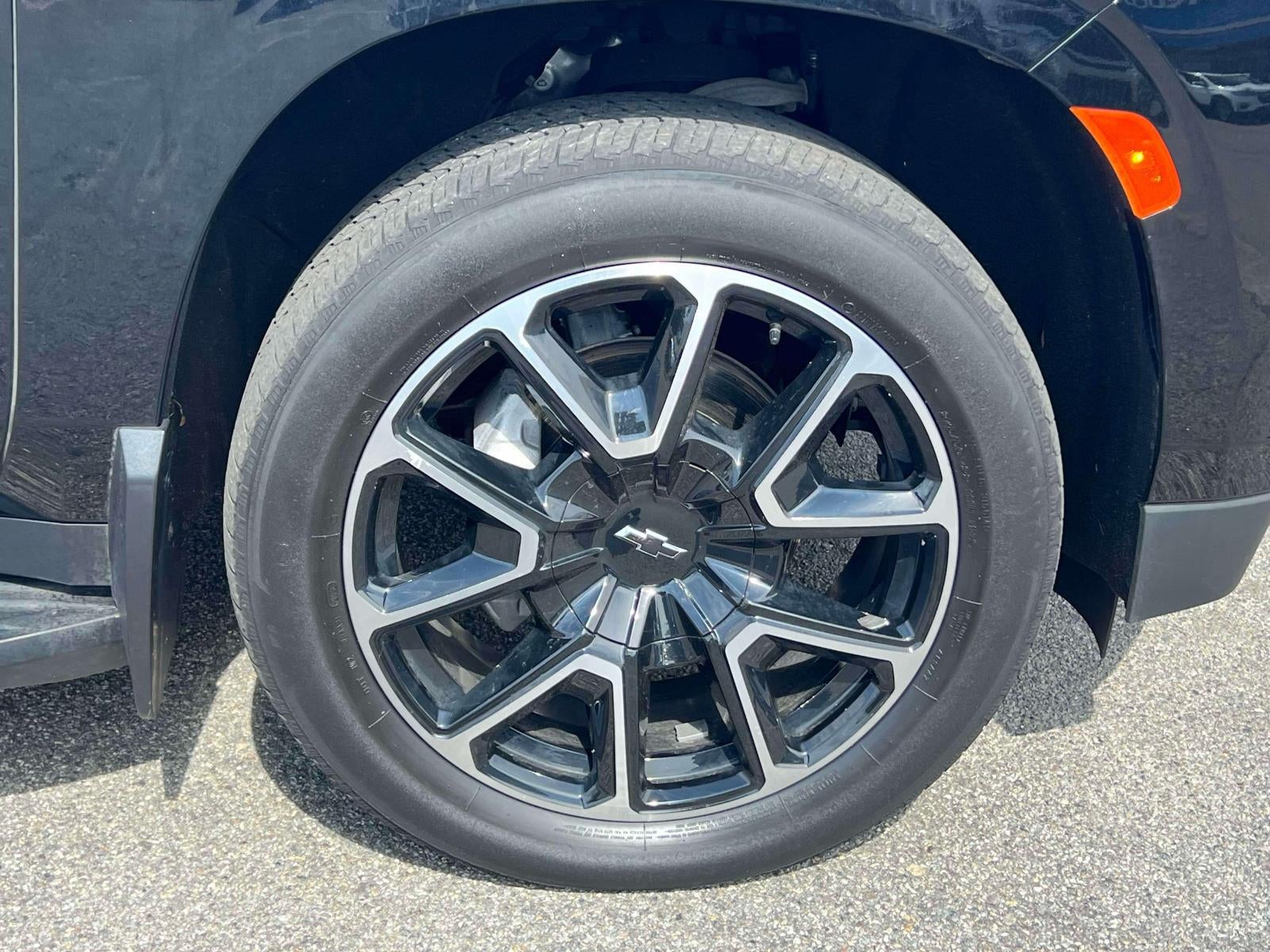 2023 Chevrolet Suburban 4WD RST