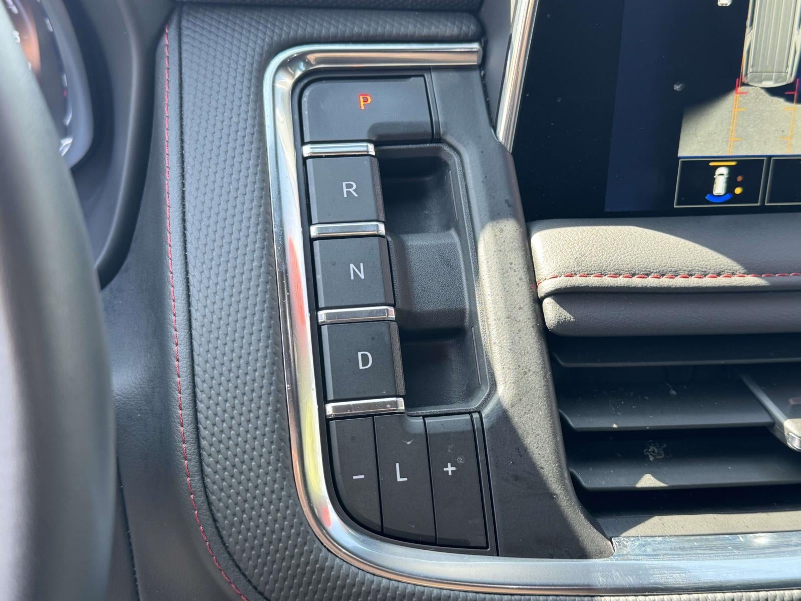 2024 Chevrolet Suburban RST