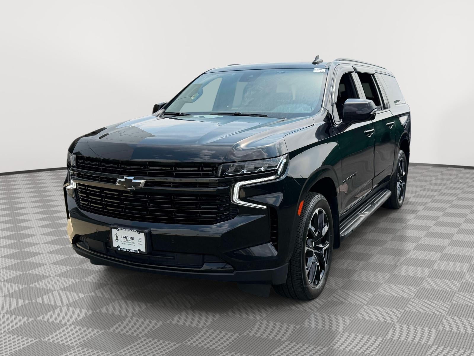 2023 Chevrolet Suburban RST