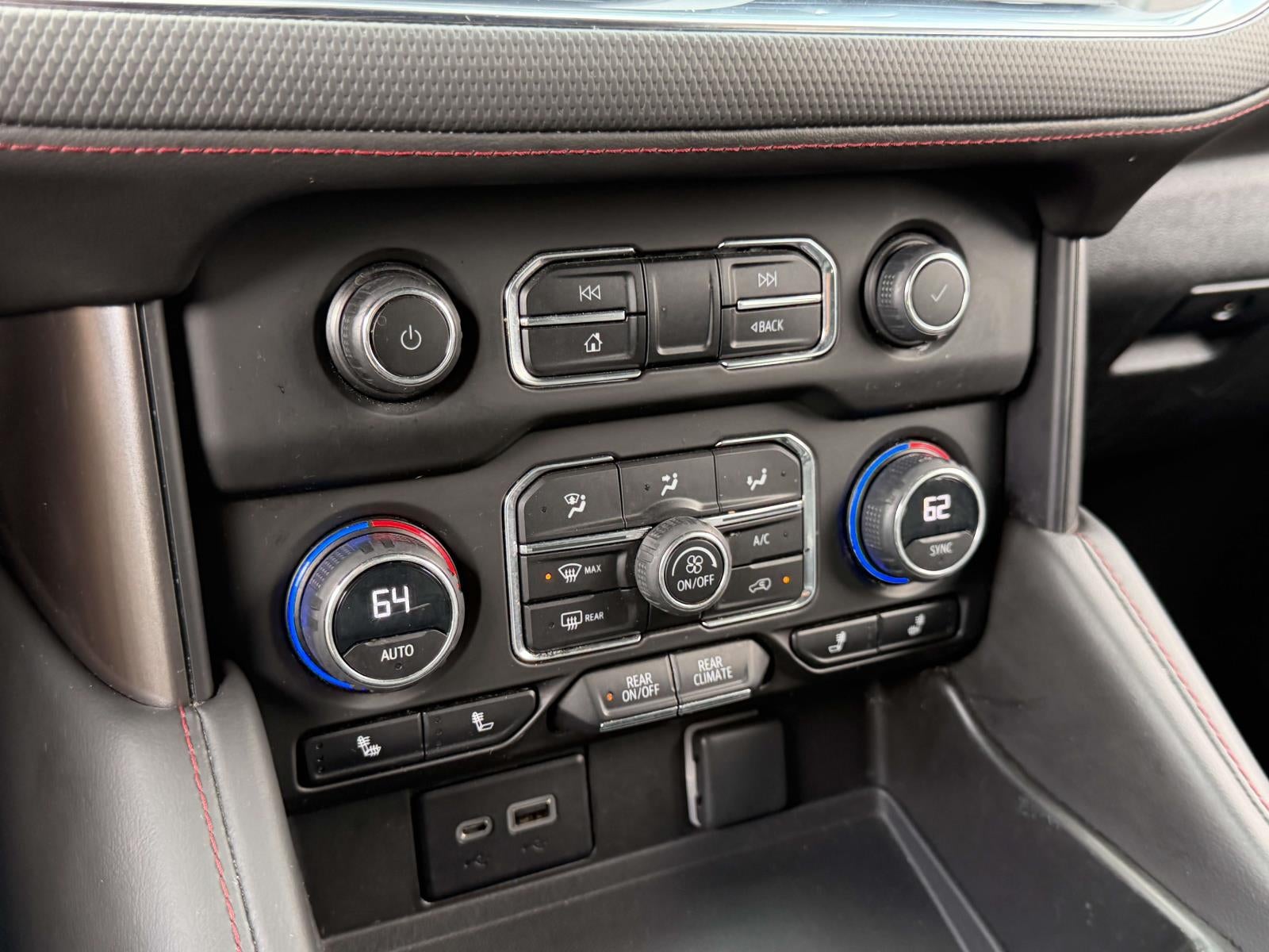 2023 Chevrolet Suburban RST