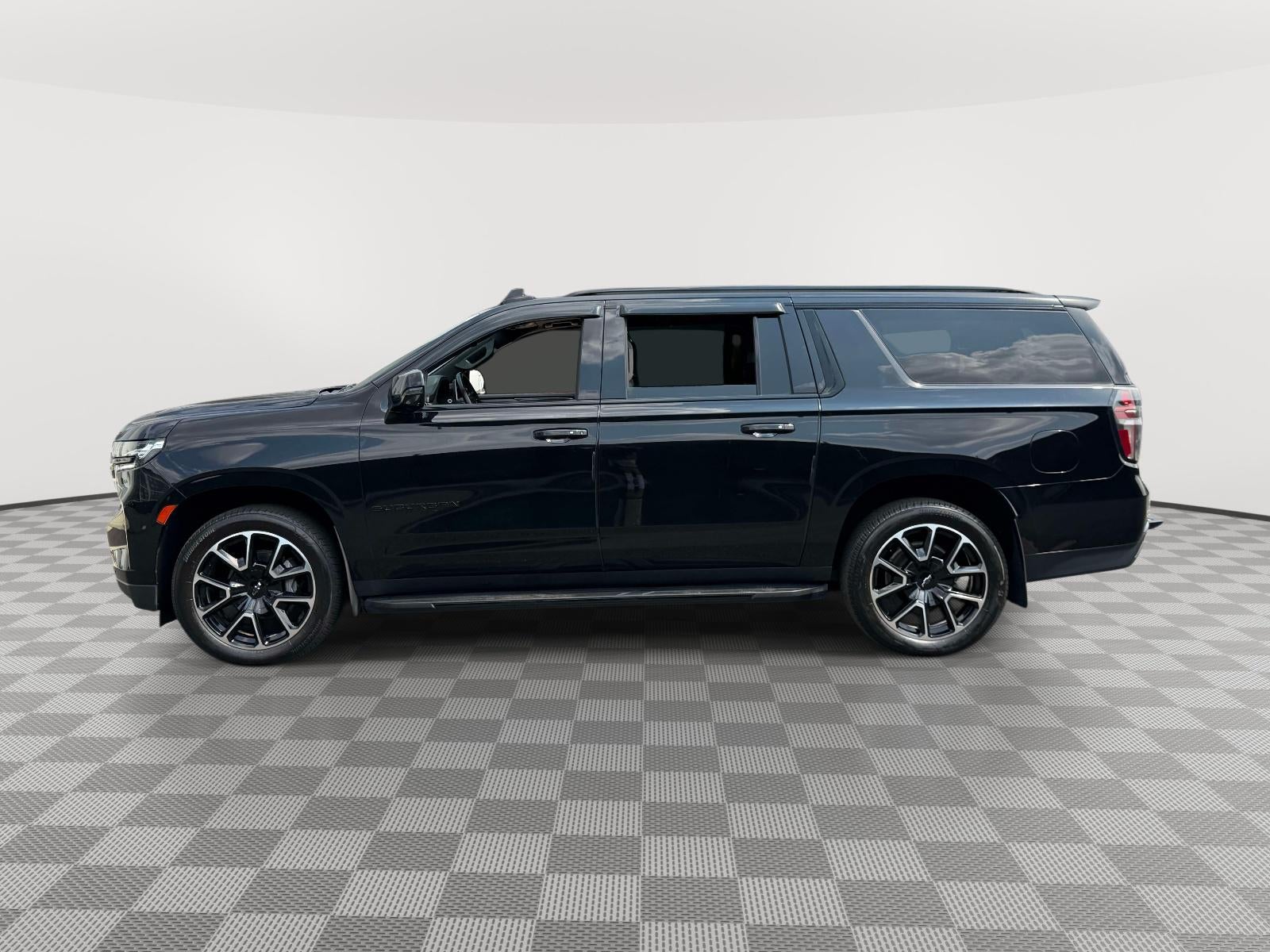 2023 Chevrolet Suburban RST