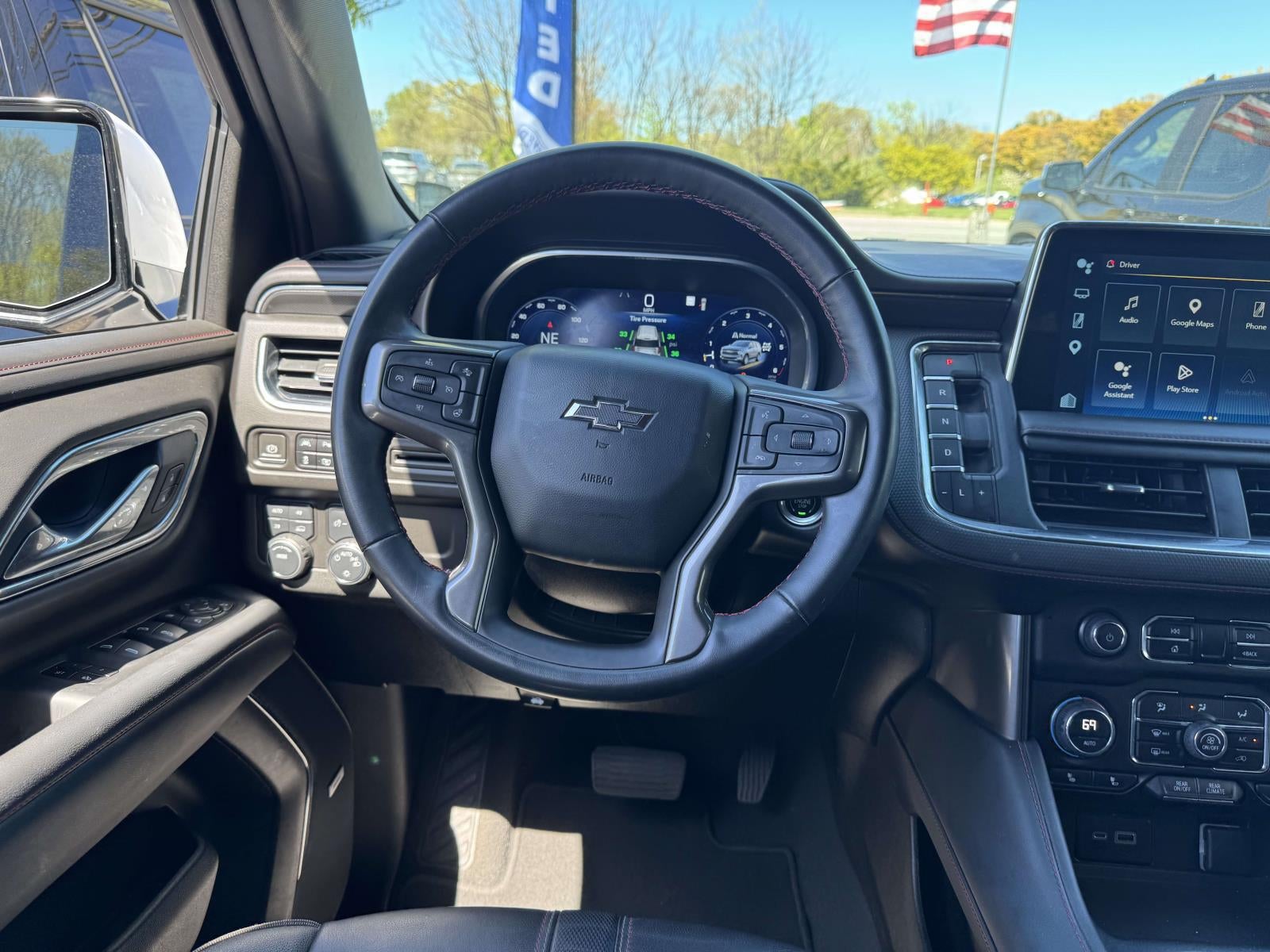 2023 Chevrolet Suburban 4WD RST