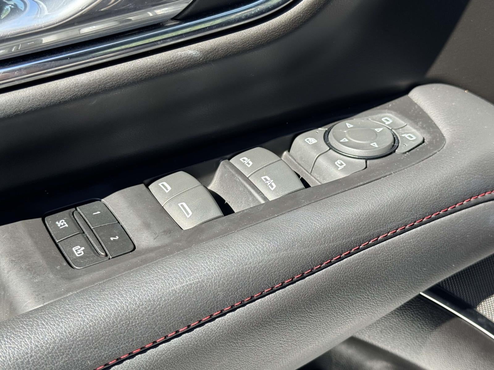 2023 Chevrolet Suburban 4WD RST