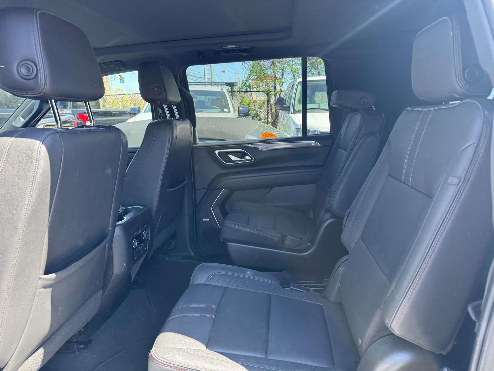 2023 Chevrolet Suburban 4WD RST