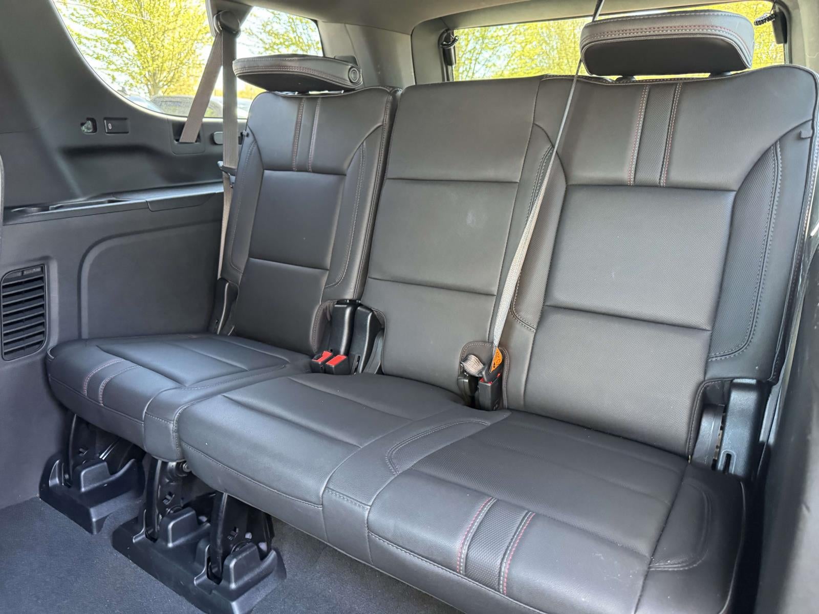 2023 Chevrolet Suburban 4WD RST
