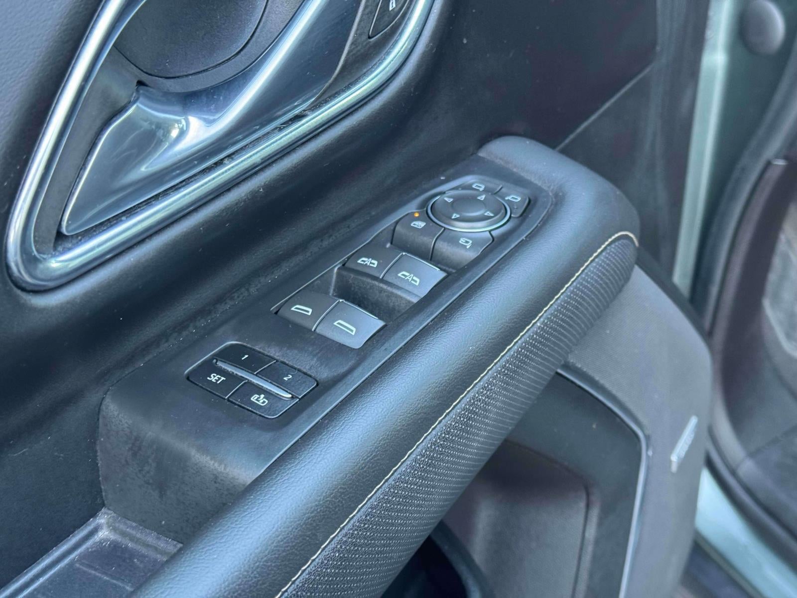 2023 Chevrolet Suburban 4WD Premier