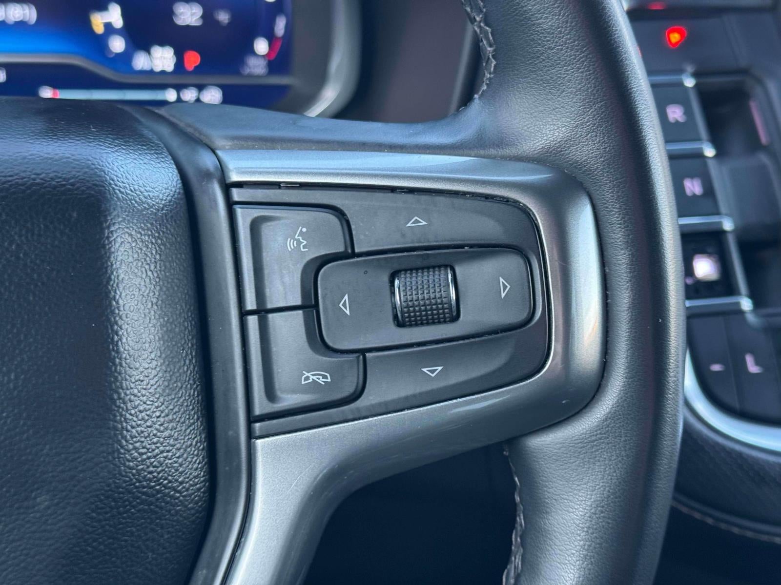 2023 Chevrolet Suburban 4WD Premier