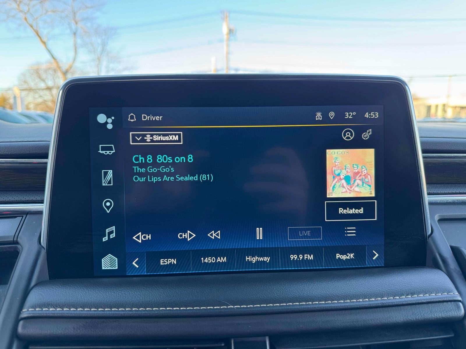 2023 Chevrolet Suburban 4WD Premier