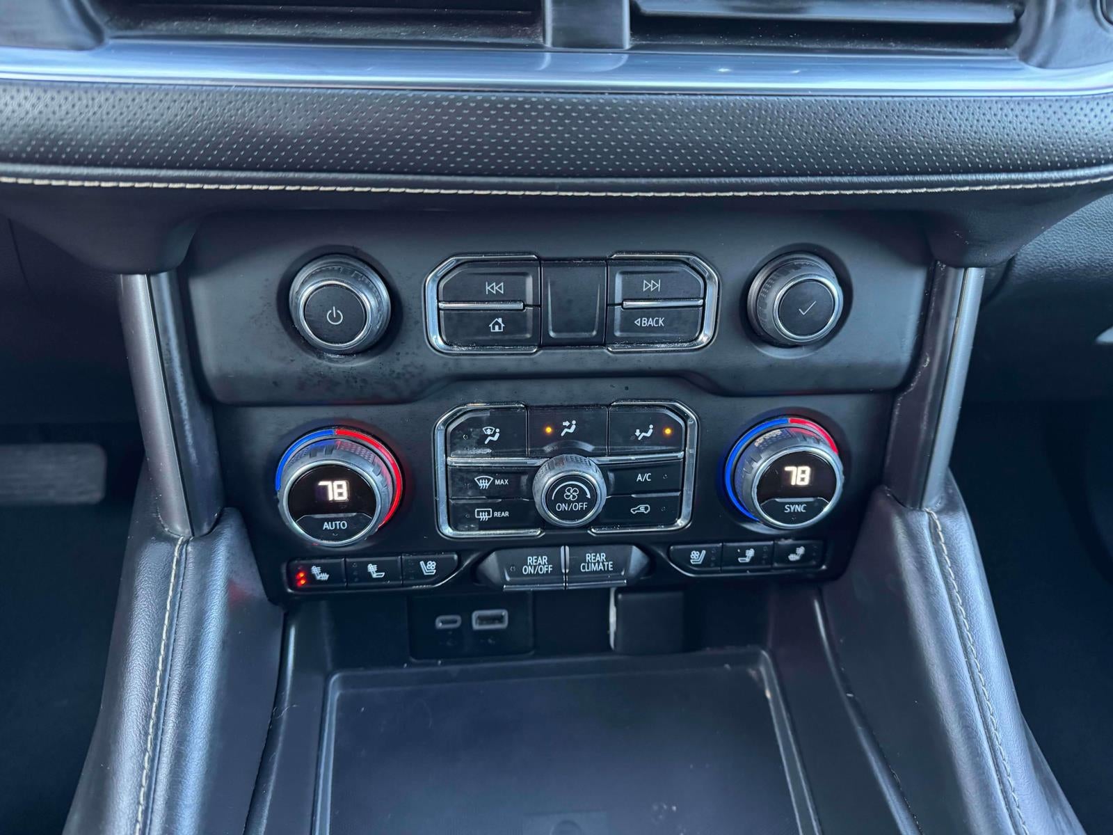 2023 Chevrolet Suburban 4WD Premier