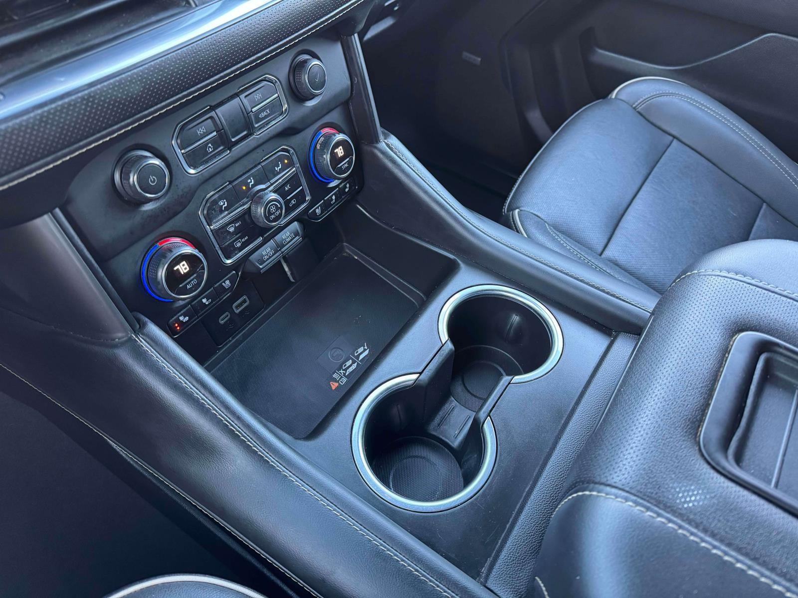 2023 Chevrolet Suburban 4WD Premier