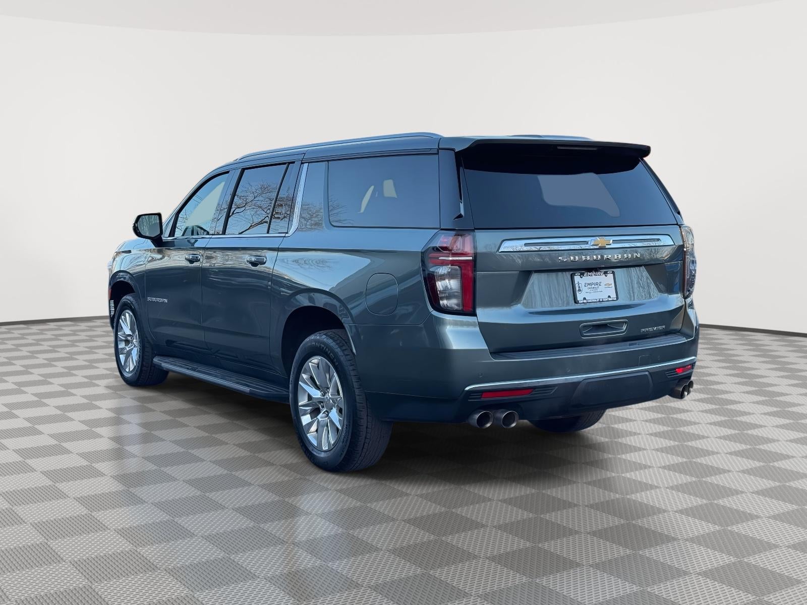 2023 Chevrolet Suburban 4WD Premier