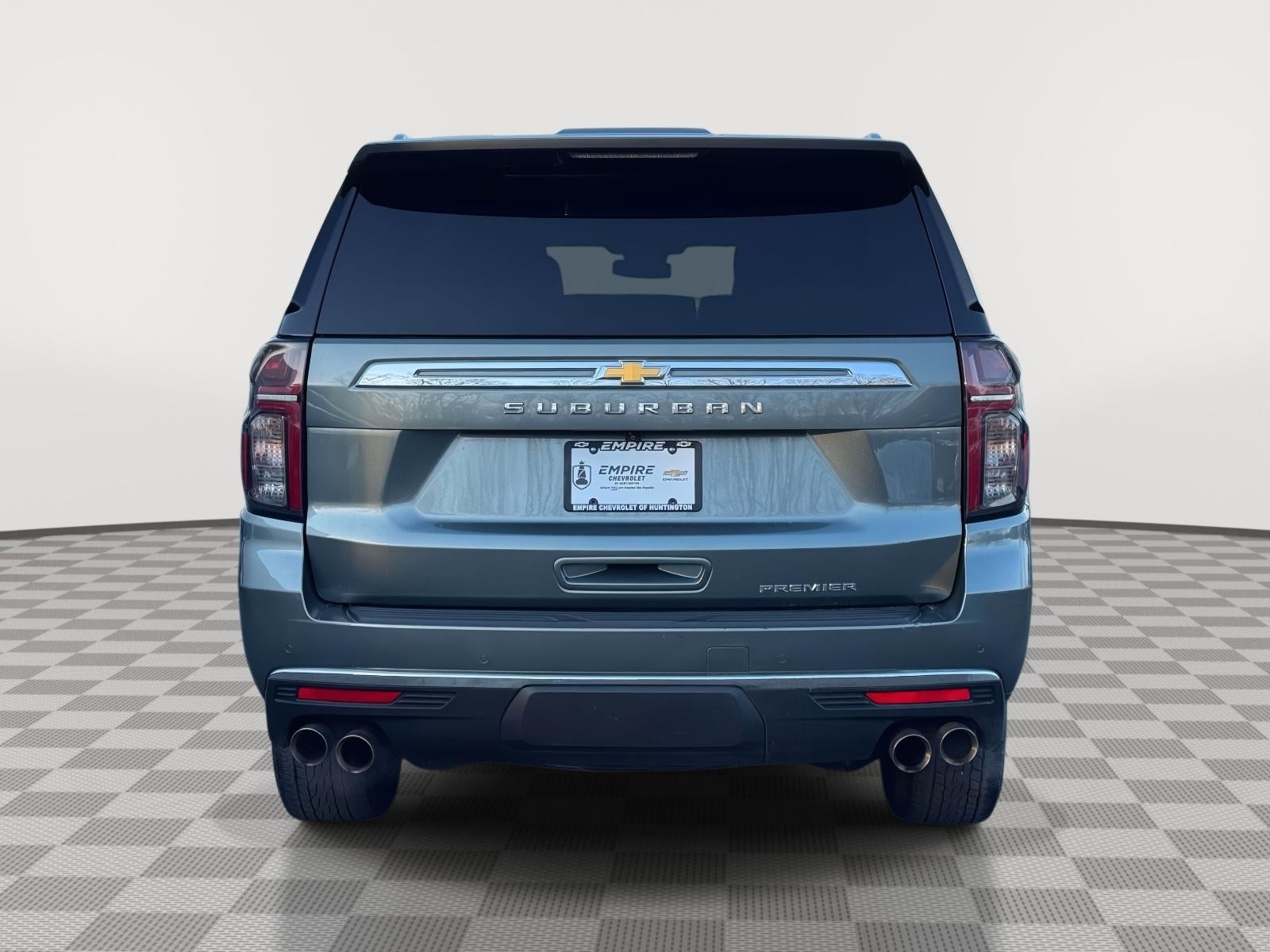 2023 Chevrolet Suburban 4WD Premier