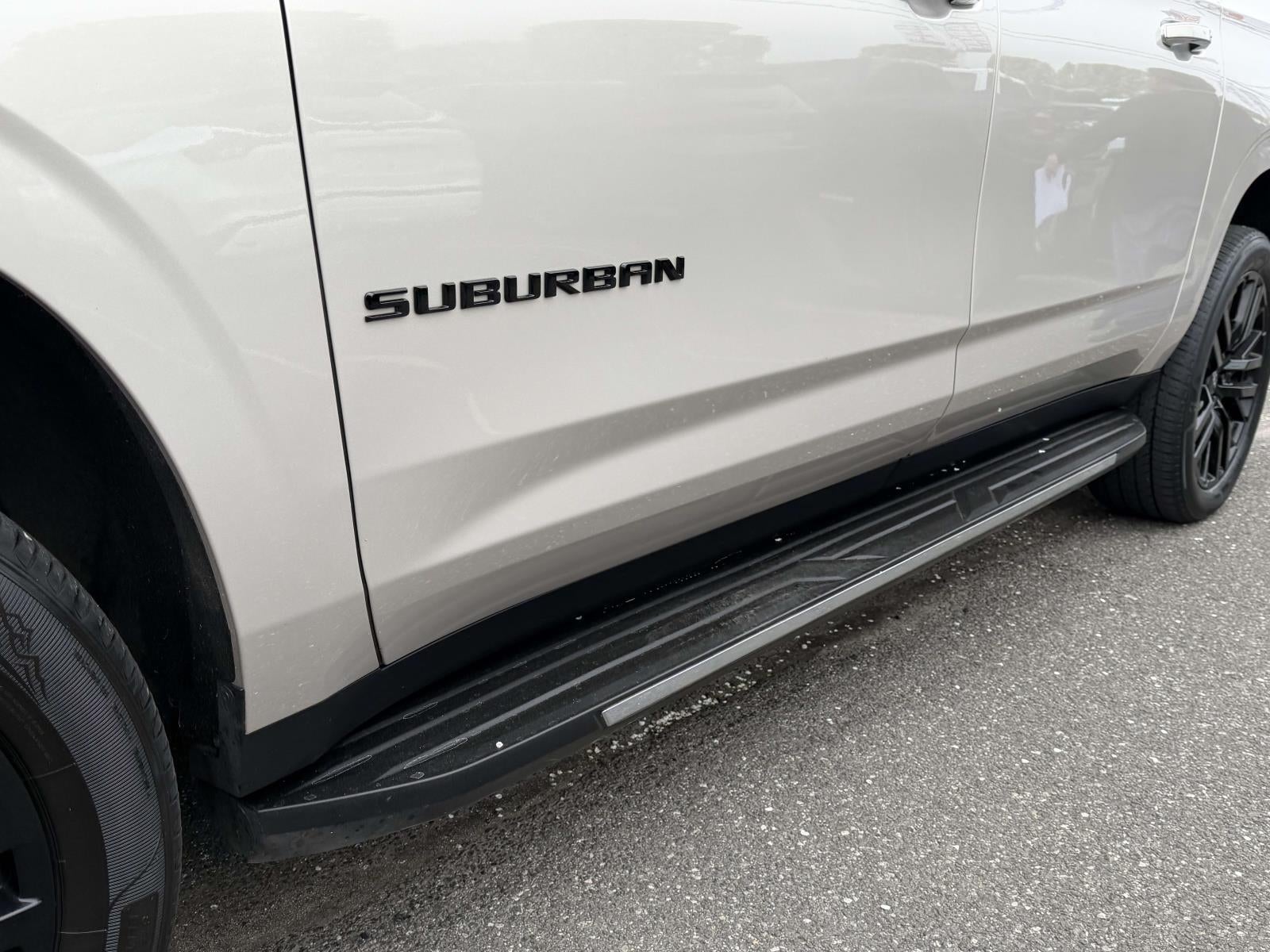 2023 Chevrolet Suburban 4WD Premier