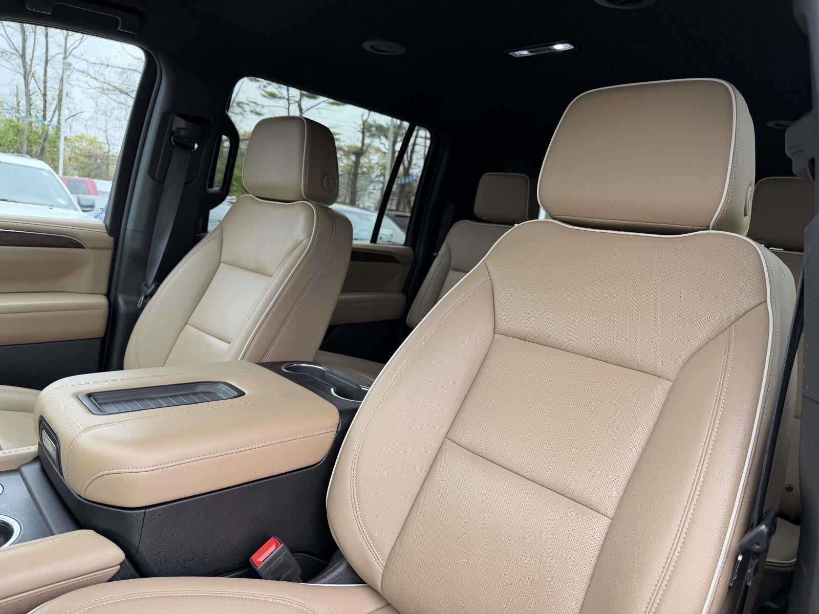 2023 Chevrolet Suburban 4WD Premier