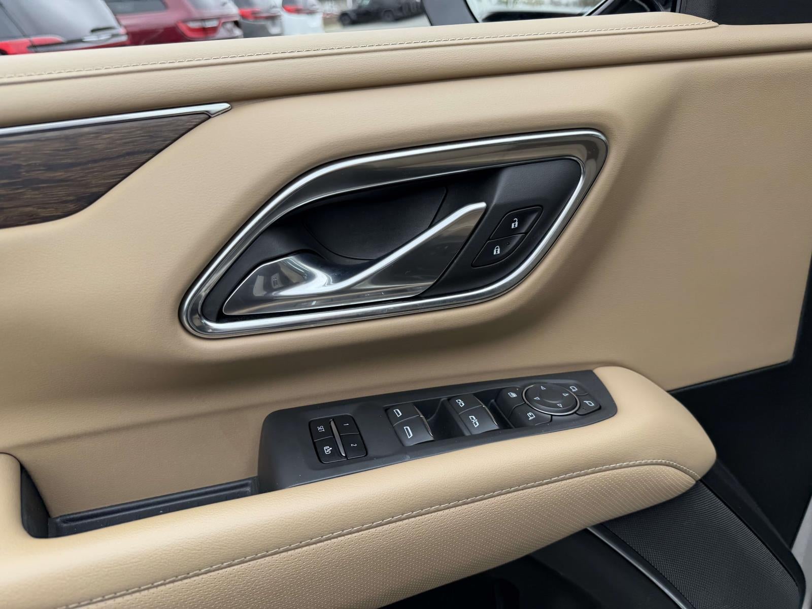 2023 Chevrolet Suburban 4WD Premier