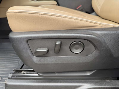 2023 Chevrolet Suburban 4WD Premier