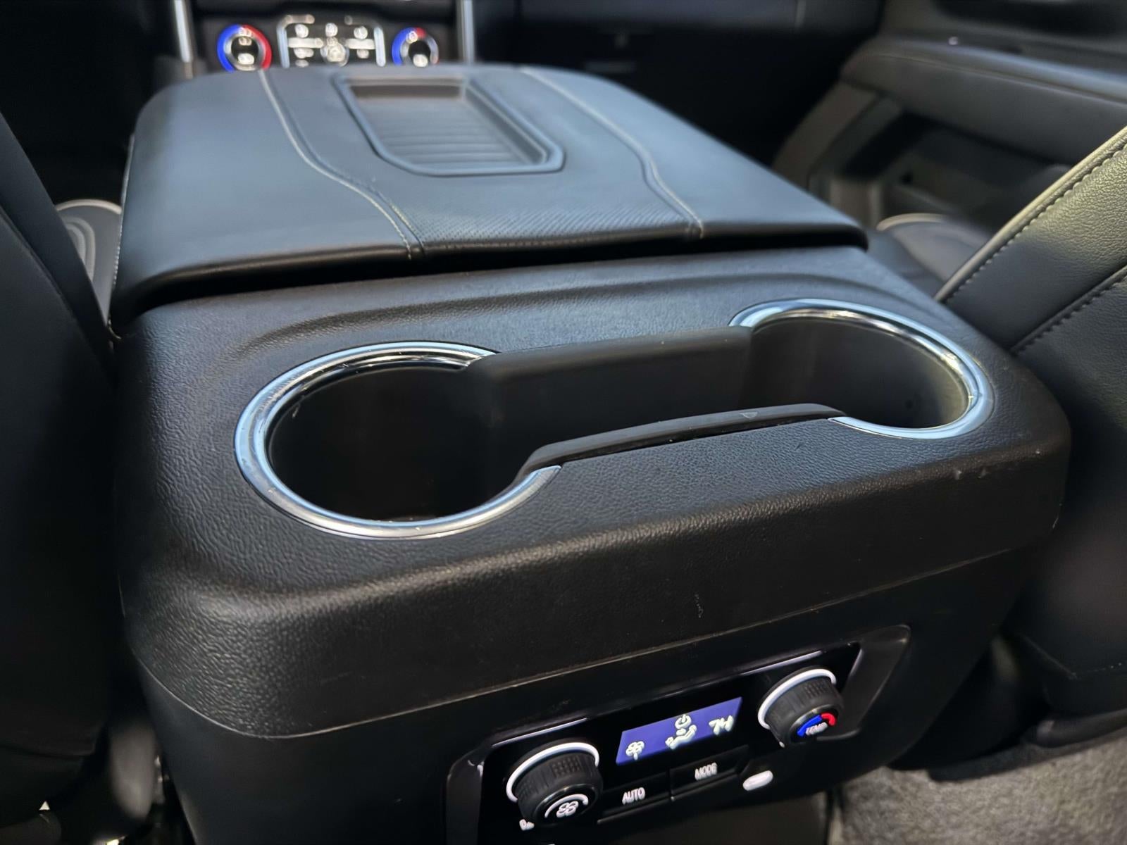 2023 Chevrolet Suburban 4WD Premier