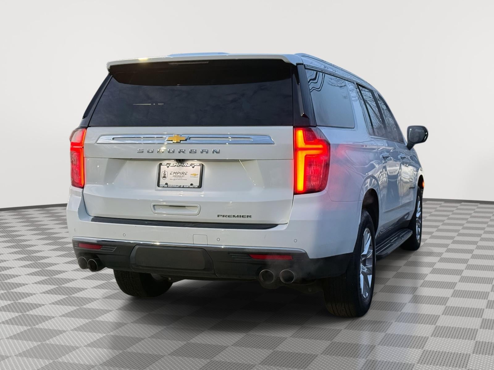 2023 Chevrolet Suburban 4WD Premier