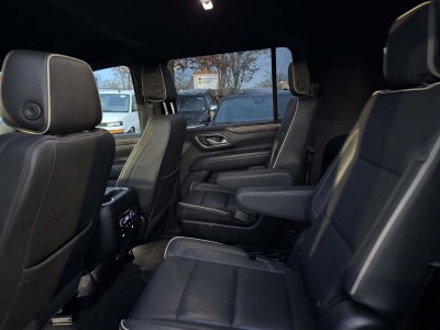 2023 Chevrolet Suburban 4WD Premier