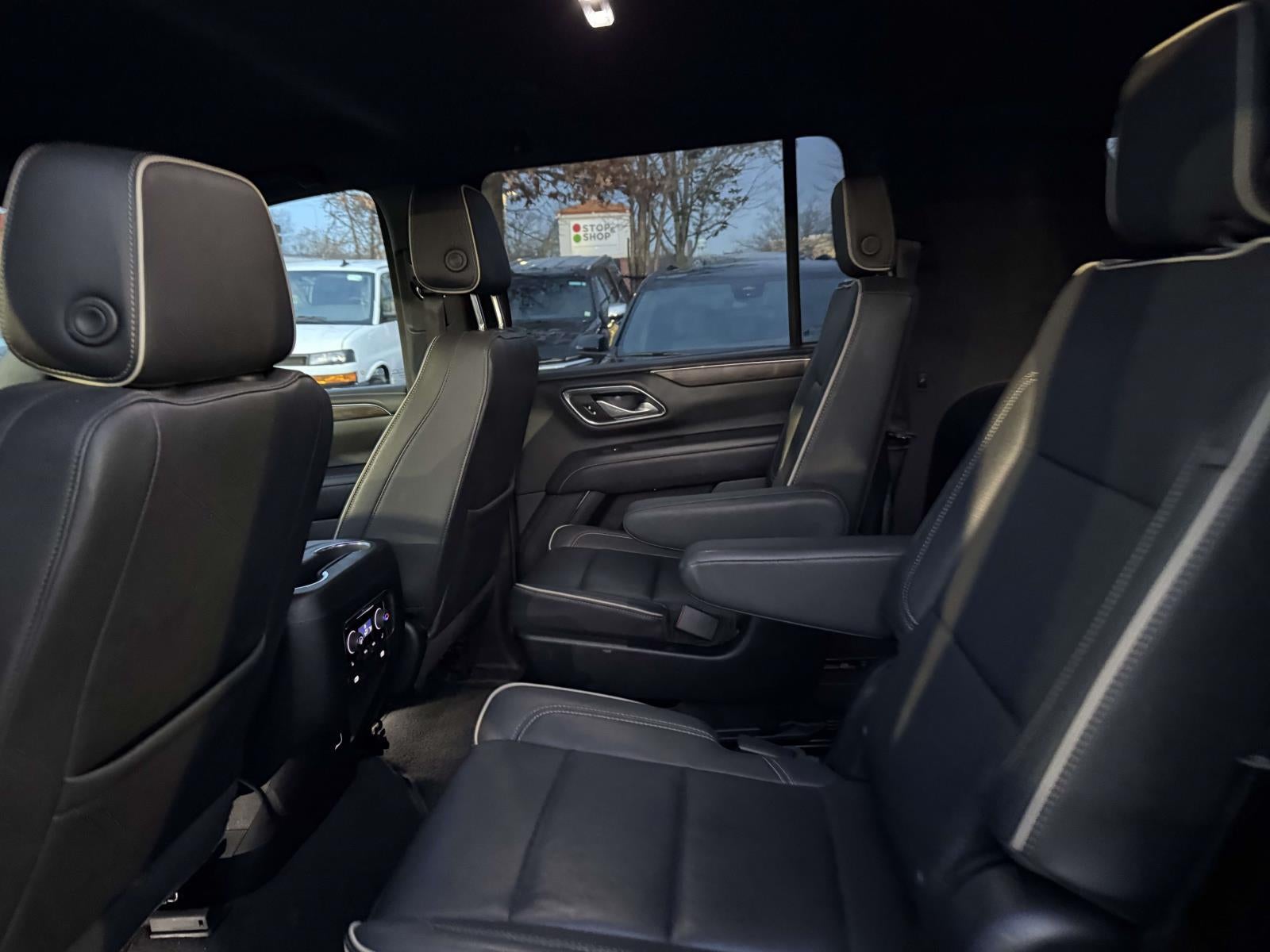 2023 Chevrolet Suburban 4WD Premier