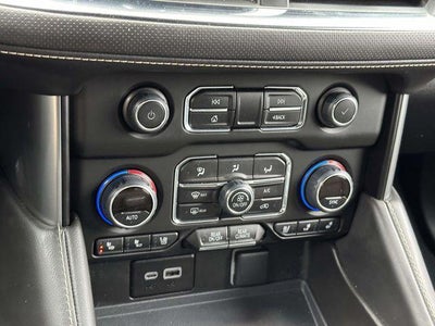 2024 Chevrolet Suburban 4WD Premier