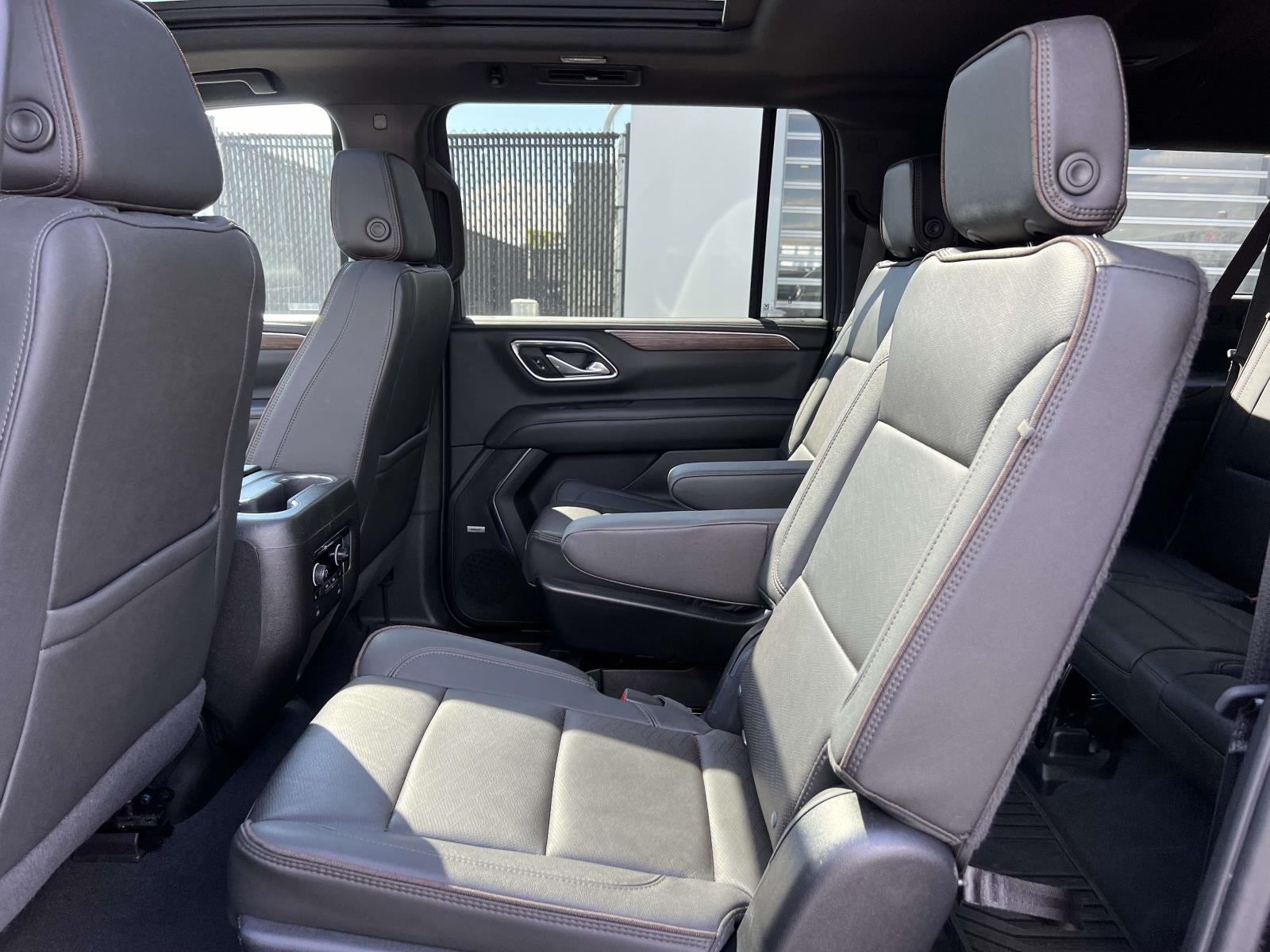 2022 Chevrolet Suburban 4WD High Country