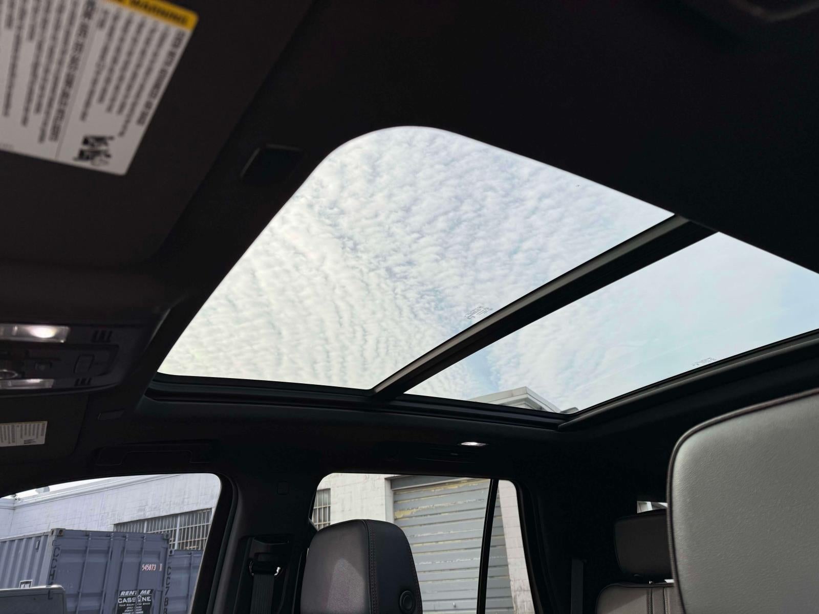 2023 Chevrolet Tahoe 4WD RST