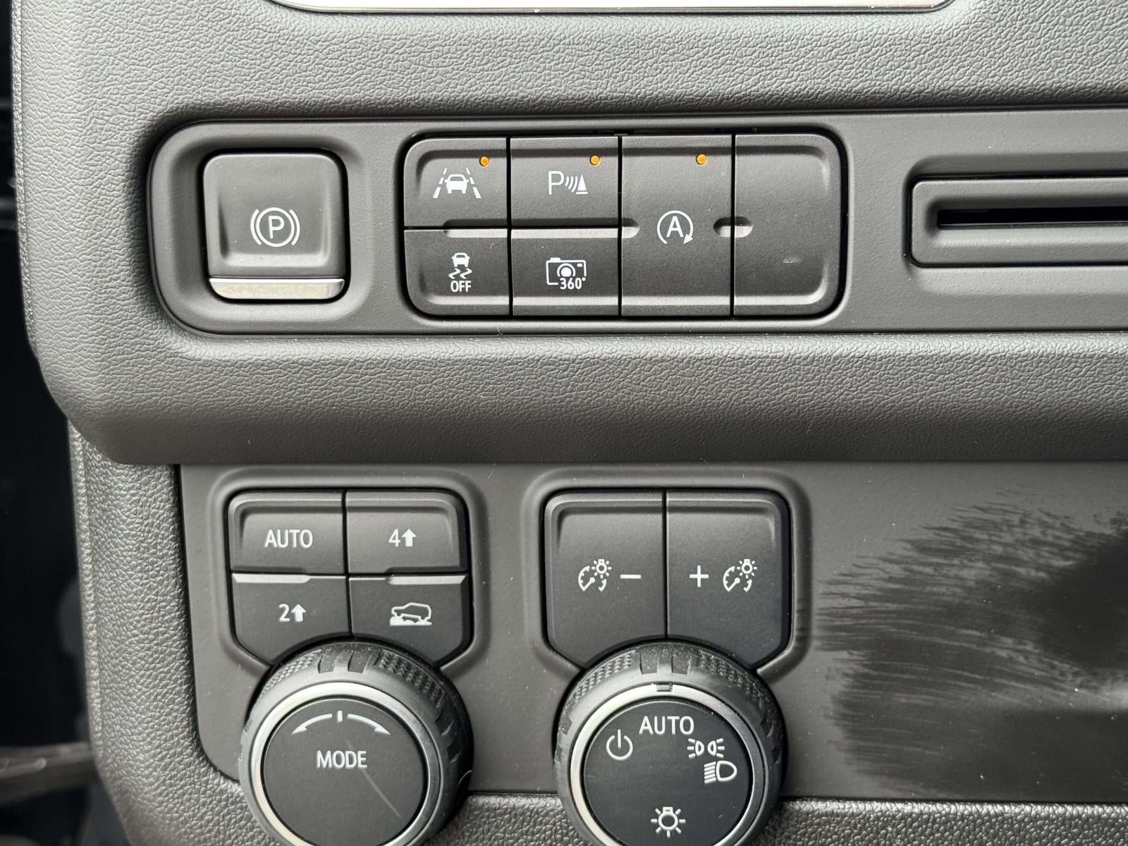 2023 Chevrolet Tahoe 4WD RST