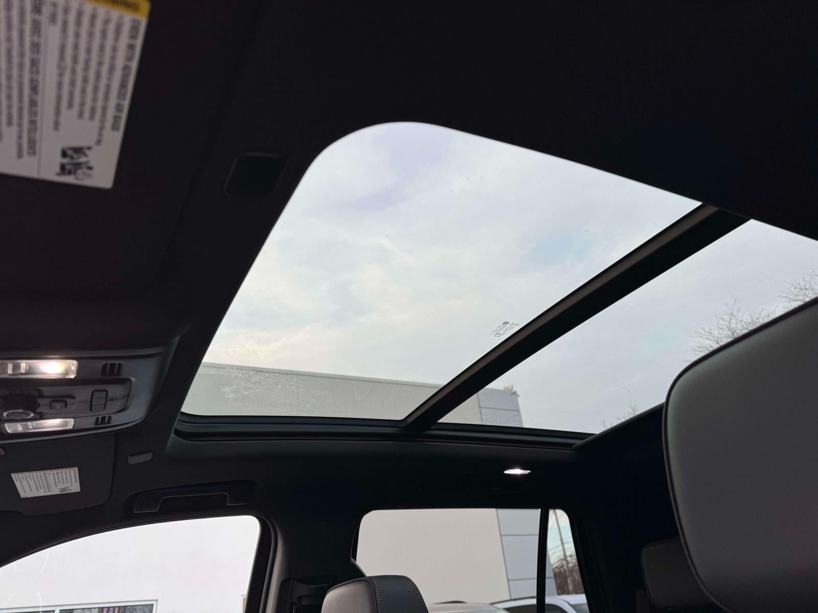 2022 Chevrolet Tahoe 4WD RST