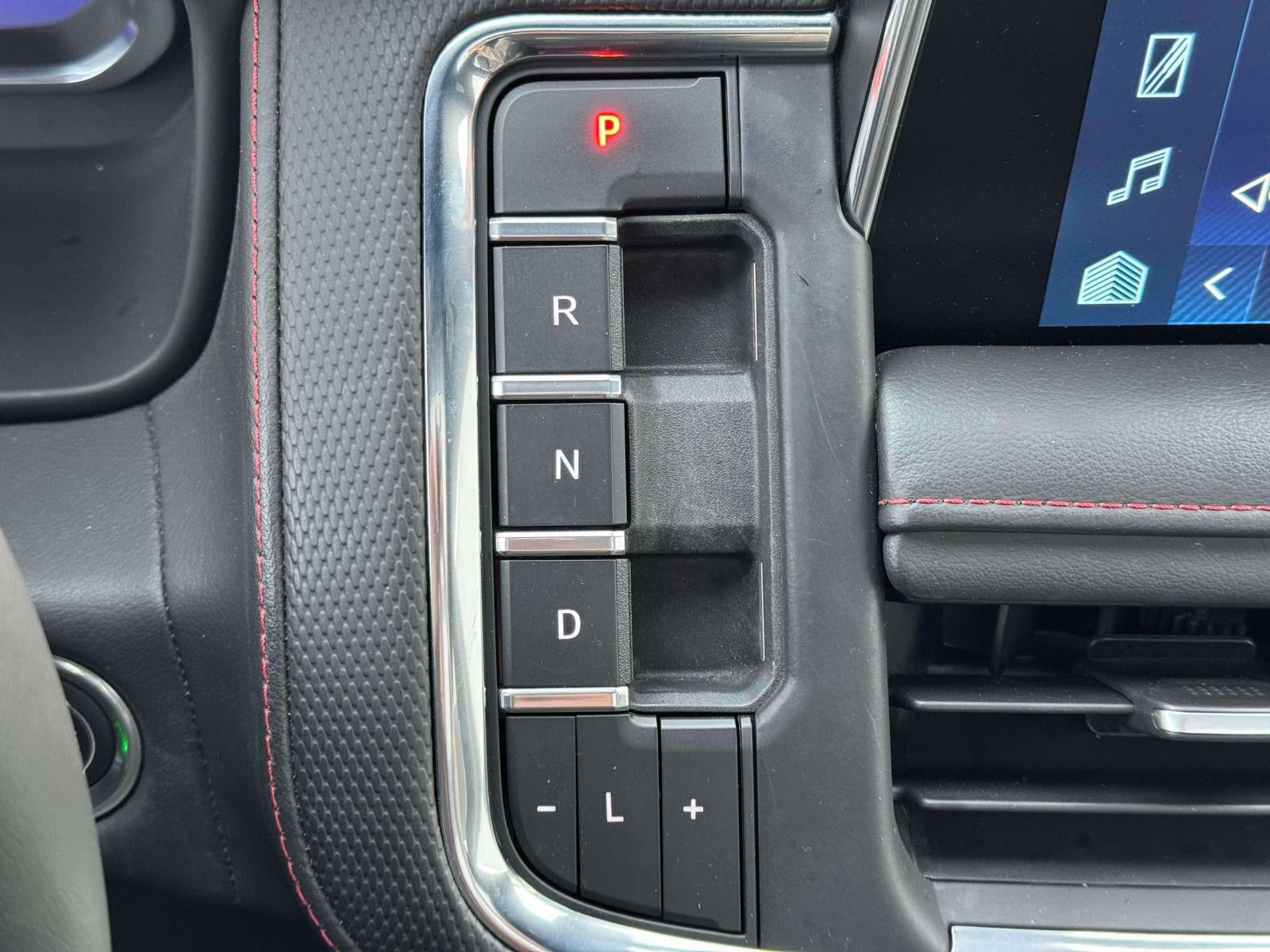 2022 Chevrolet Tahoe 4WD RST