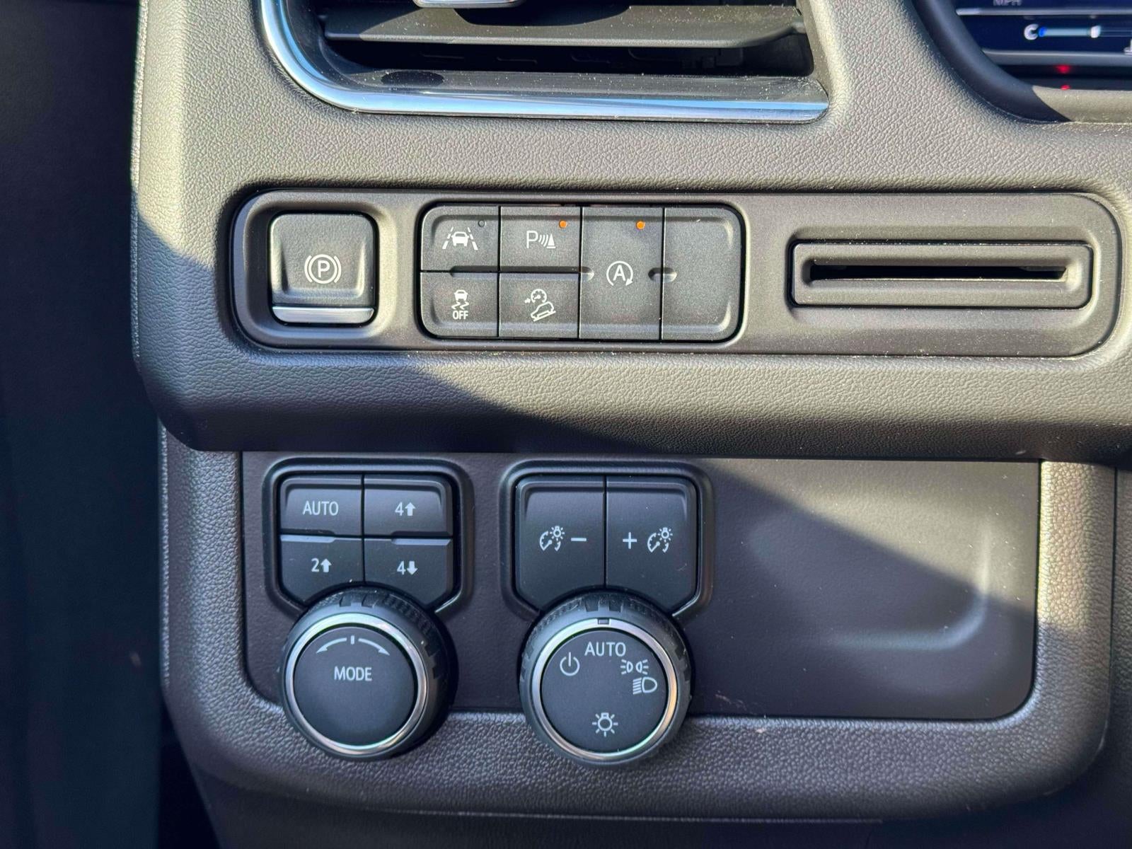 2024 Chevrolet Tahoe 4WD Premier