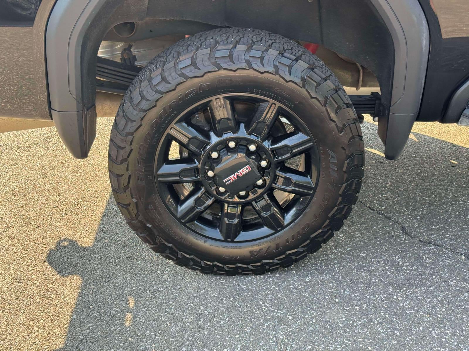 2025 GMC Sierra 2500HD Crew Cab, Standard Bed, AT4, 4WD