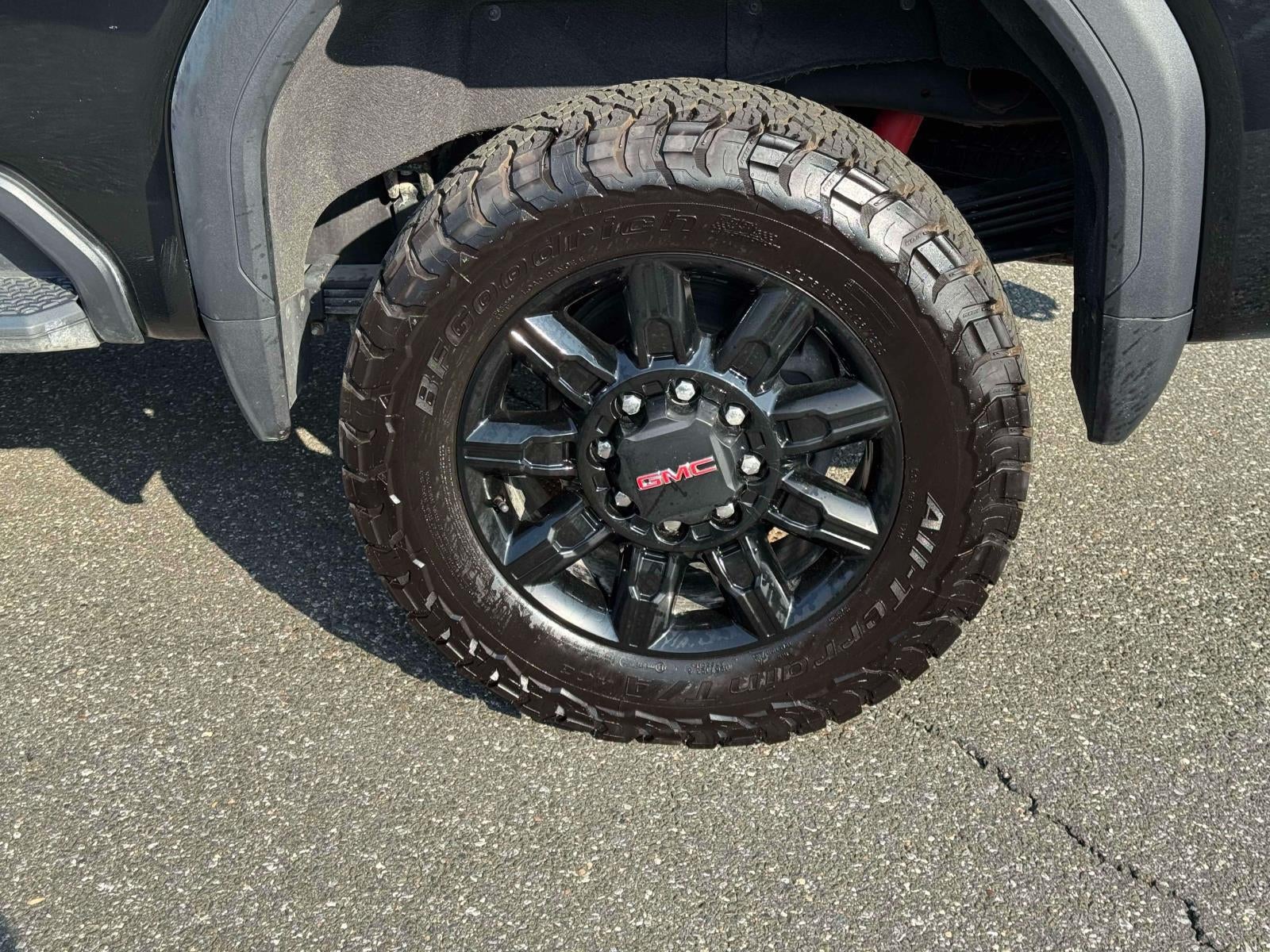 2025 GMC Sierra 2500HD Crew Cab, Standard Bed, AT4, 4WD