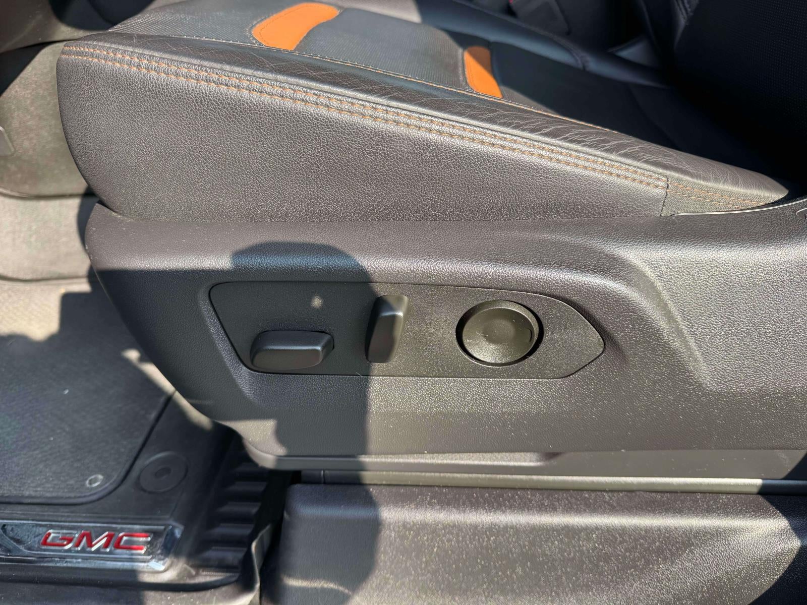 2025 GMC Sierra 2500HD Crew Cab, Standard Bed, AT4, 4WD
