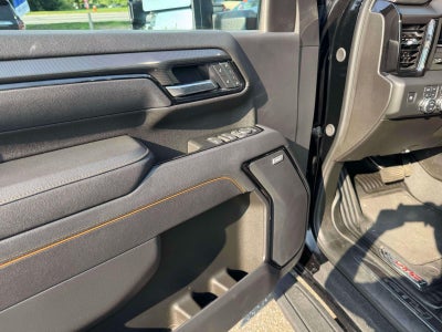 2025 GMC Sierra 2500HD Crew Cab, Standard Bed, AT4, 4WD